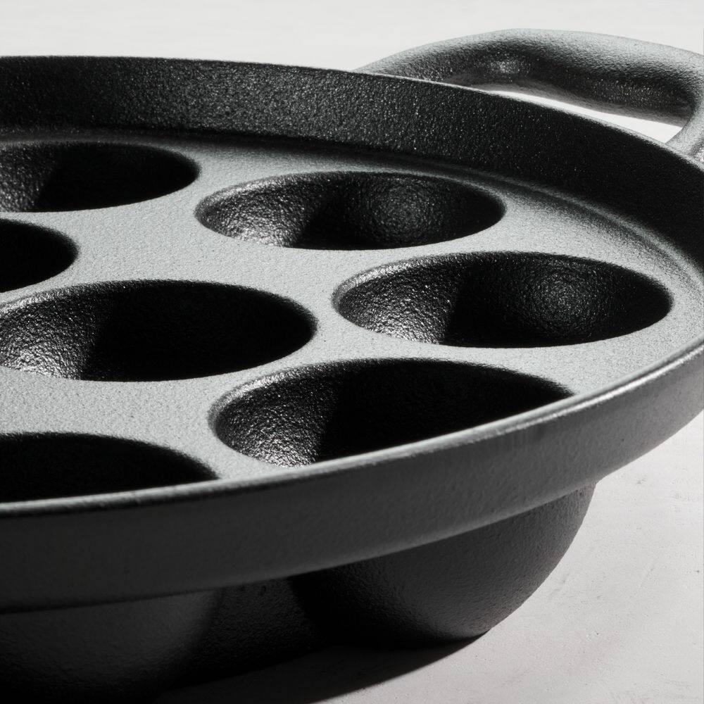 Tramontina Utsava 12 In. Cast Iron Appe Frying Pan In Black With Lid