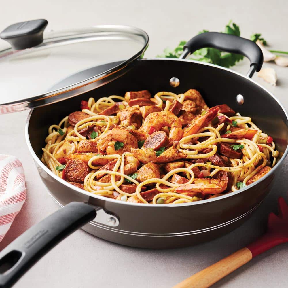 Tramontina Sicilia 4.5 Qt. Aluminum Nonstick Covered Saute Pan In Hazelnut