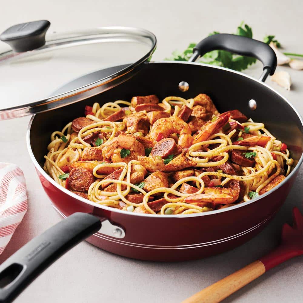Tramontina Sicilia 4.5 Qt. Aluminum Nonstick Covered Saute Pan In Raspberry